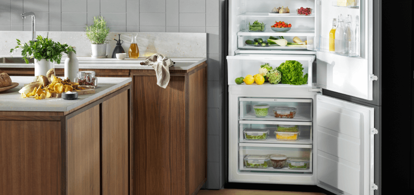 Jak przechowywać sezonowe warzywa i owoce w lodówce? Sprawdź!